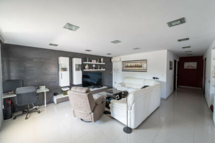 3c7ffc816661914eee8b604f0c86255c - 1