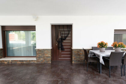 3c7ffc816661914eee8b604f0c86255c - 24