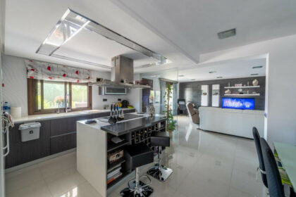 3c7ffc816661914eee8b604f0c86255c - 3