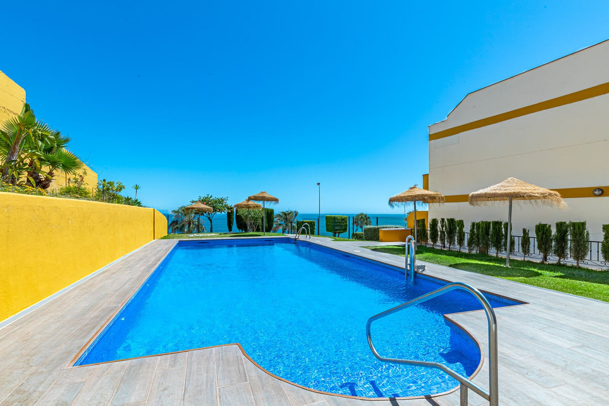 3e687fb919aca8351c4cef06611a8045 - 19