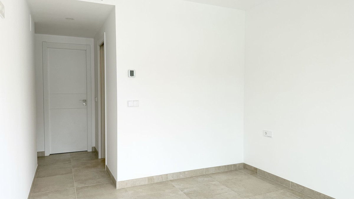 4147f39526e9819eb8ff0caa0a0264ae - 24