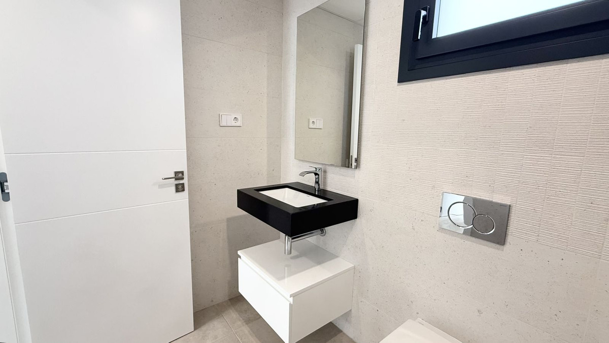 4147f39526e9819eb8ff0caa0a0264ae - 35