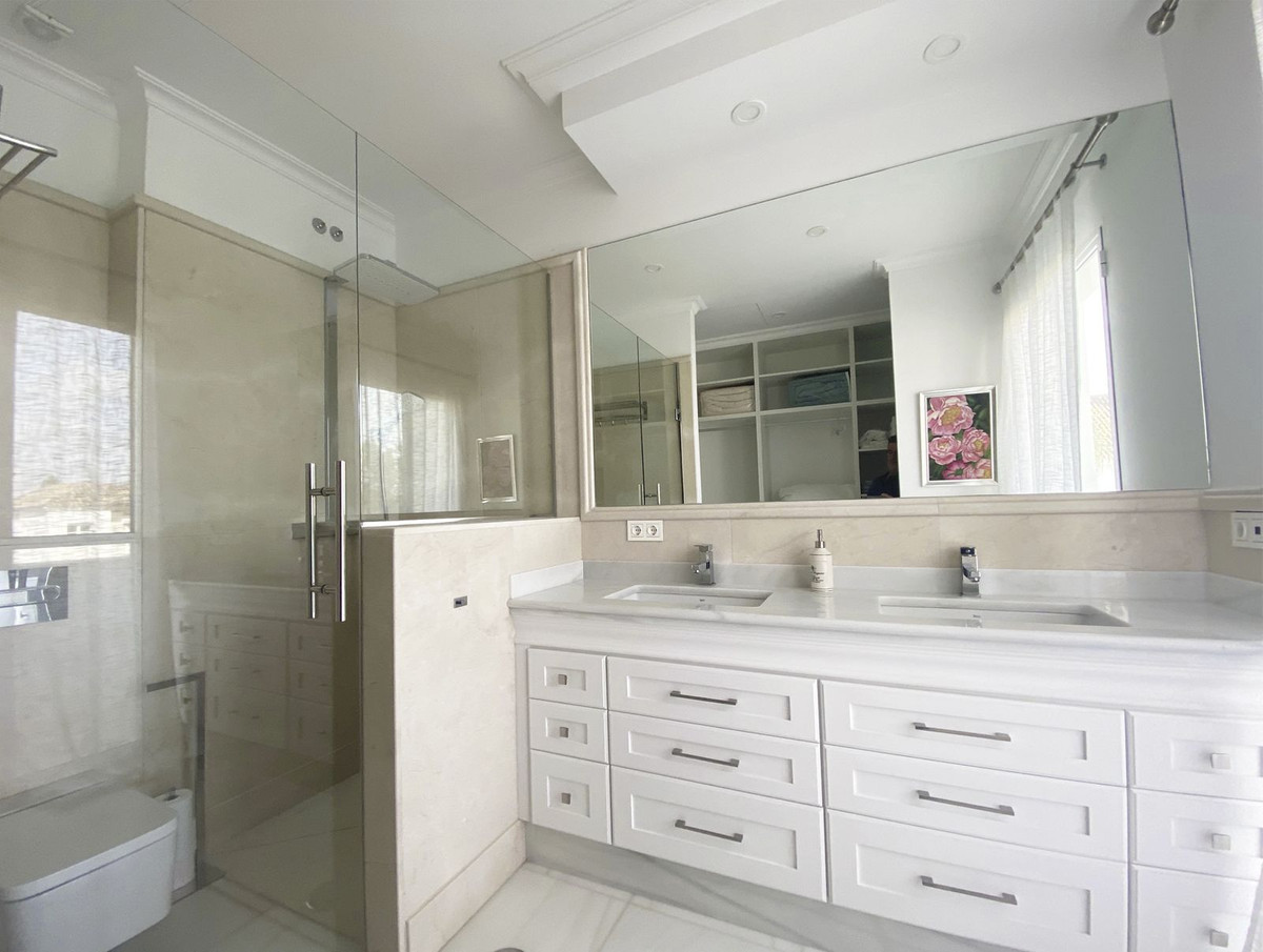 418813c20ebb1b6cec8434a78b1e8957 - 21