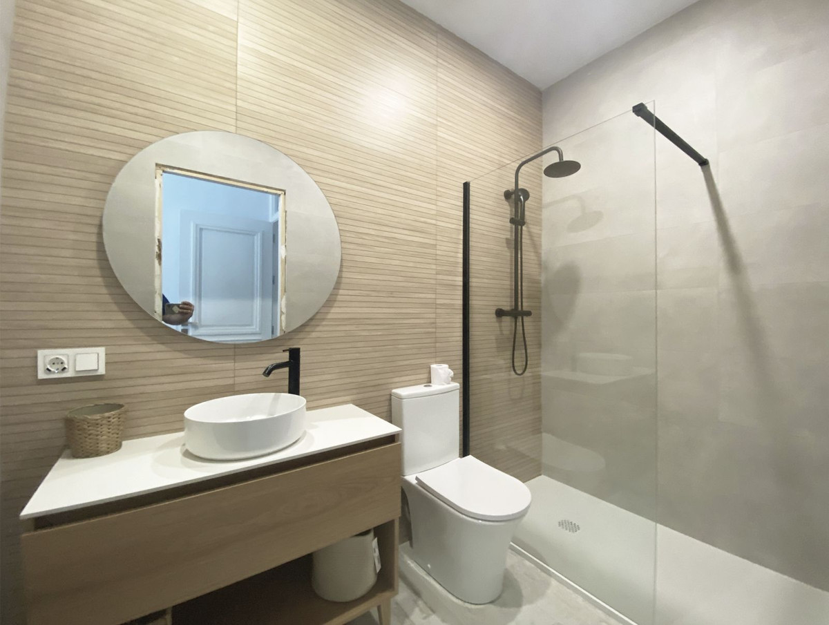 418813c20ebb1b6cec8434a78b1e8957 - 33