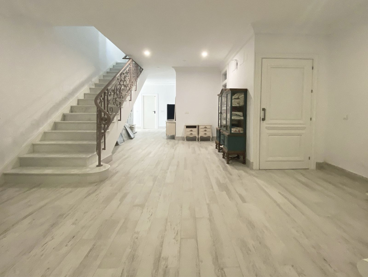 418813c20ebb1b6cec8434a78b1e8957 - 35