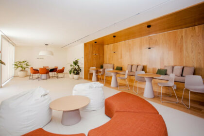 48039c9a36e24aaec2e09bd1796cee94 - 22