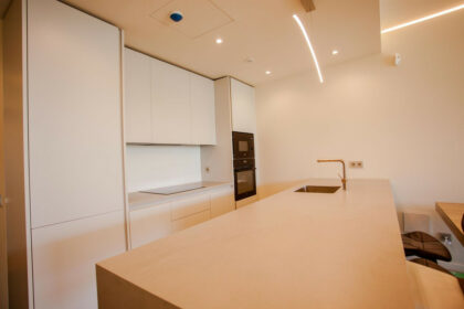 48039c9a36e24aaec2e09bd1796cee94 - 7