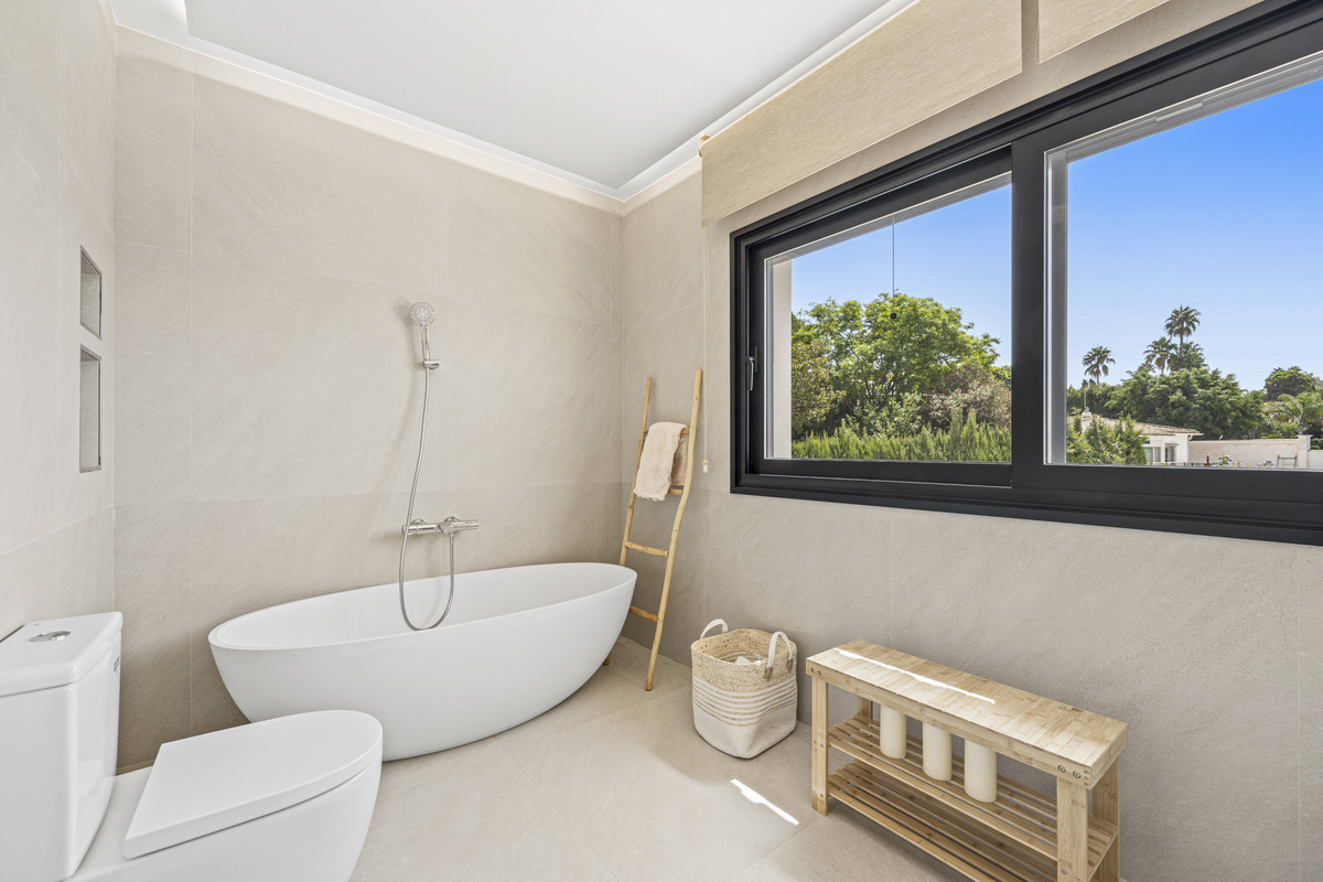 4d19c293fd5b0592876cee16508c9baa - 19