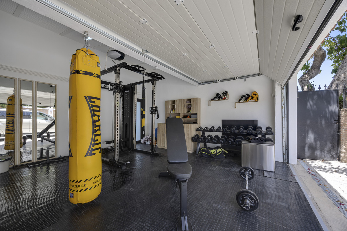 4d19c293fd5b0592876cee16508c9baa - 20