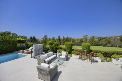 4d19c293fd5b0592876cee16508c9baa - 21