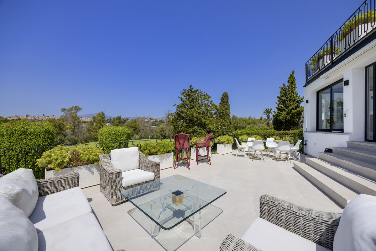 4d19c293fd5b0592876cee16508c9baa - 3