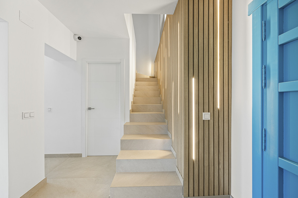 4d19c293fd5b0592876cee16508c9baa - 6