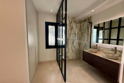 516f5a1eb8376c98c3e41fc290facb05 - 10