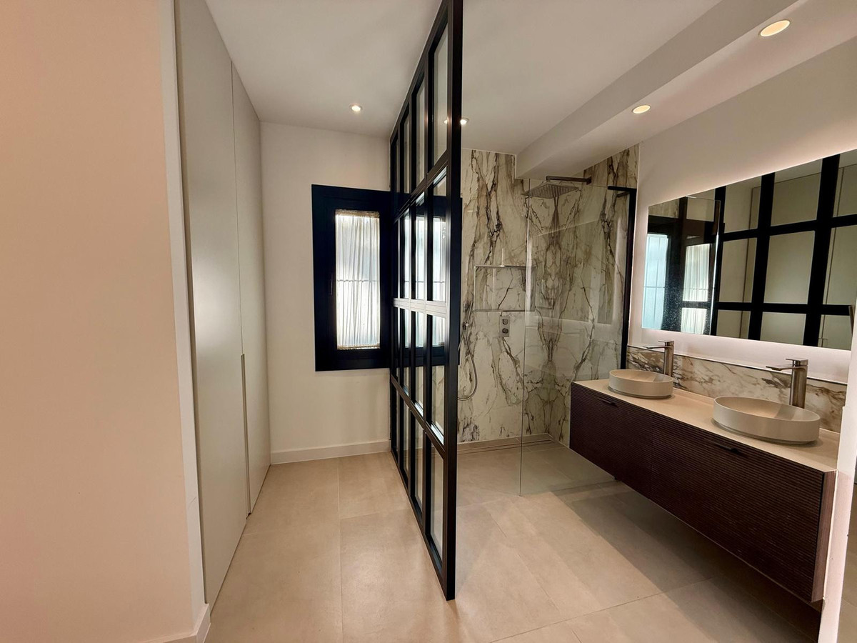 516f5a1eb8376c98c3e41fc290facb05 - 10