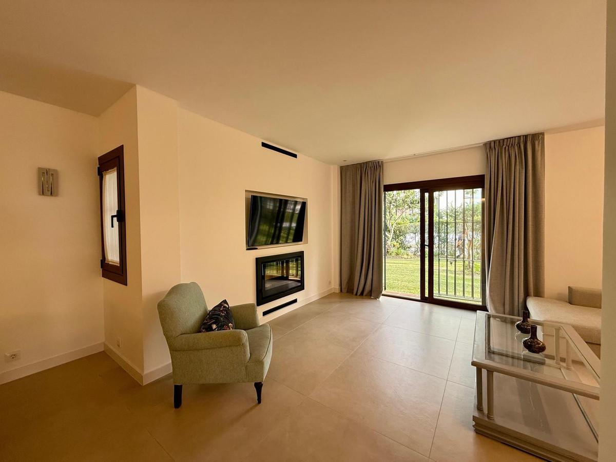 516f5a1eb8376c98c3e41fc290facb05 - 12