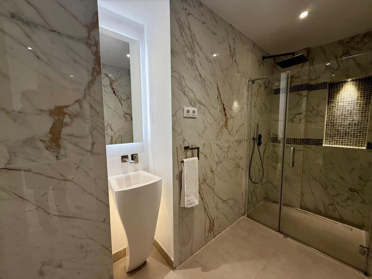 516f5a1eb8376c98c3e41fc290facb05 - 6