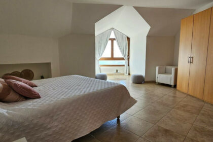 519a299470183baa3c93080e07ca65e1 - 18