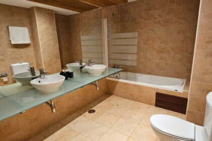 519a299470183baa3c93080e07ca65e1 - 23