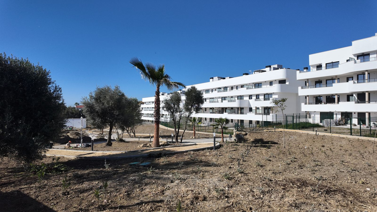 52b5bef248fd2677d96867e08f28af23 - 1