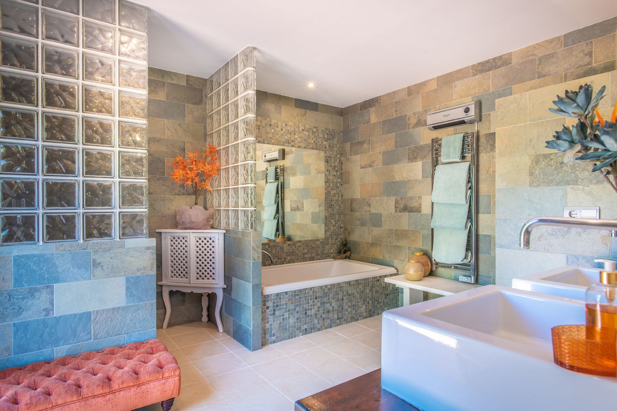 52b876ad2142d94c96907c6c275aa7a6 - 15