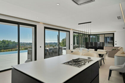 533ce3fa3c48dc87a57445bf776de40f - 11