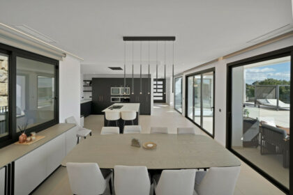 533ce3fa3c48dc87a57445bf776de40f - 13