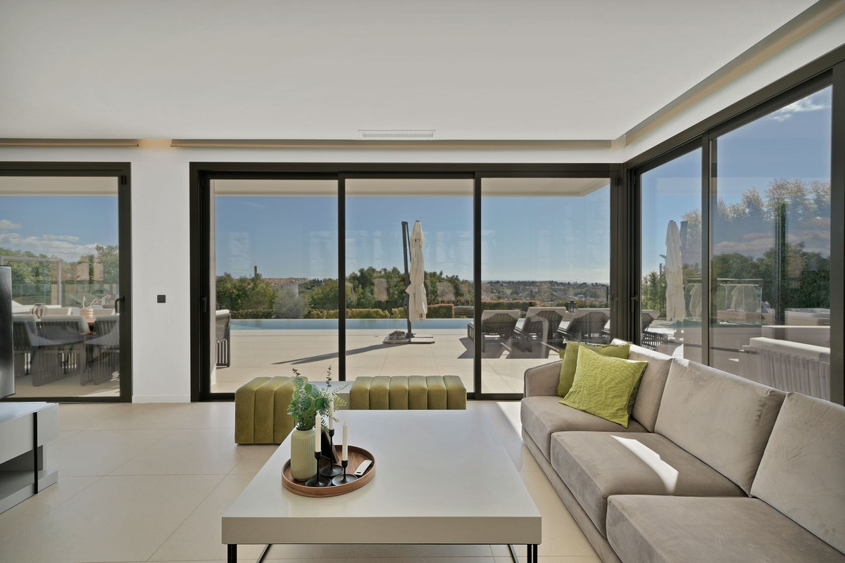 533ce3fa3c48dc87a57445bf776de40f - 14