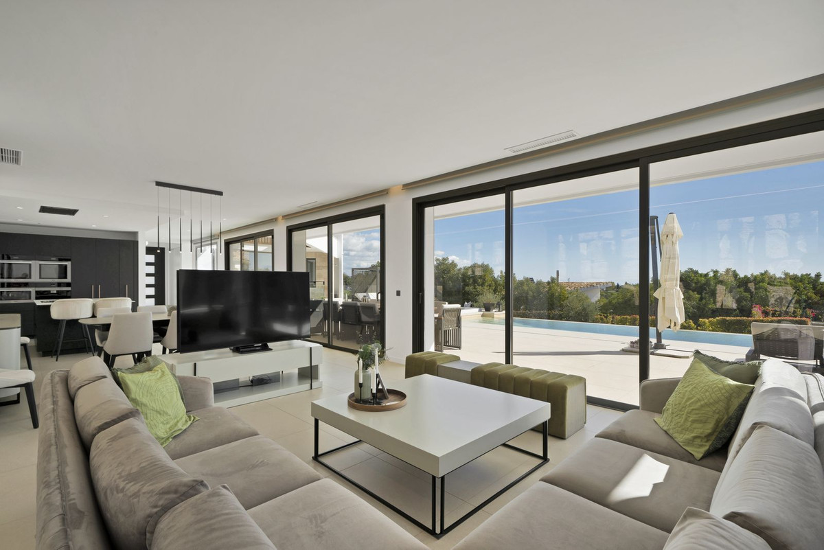 533ce3fa3c48dc87a57445bf776de40f - 15