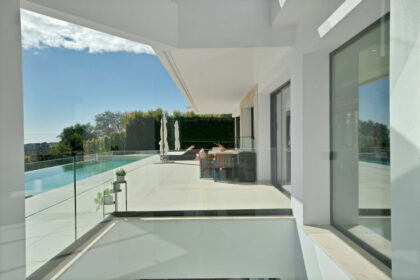 533ce3fa3c48dc87a57445bf776de40f - 17