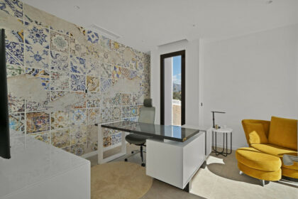 533ce3fa3c48dc87a57445bf776de40f - 23