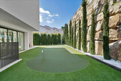 533ce3fa3c48dc87a57445bf776de40f - 25