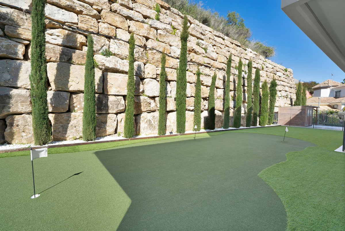 533ce3fa3c48dc87a57445bf776de40f - 26