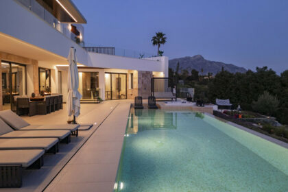 533ce3fa3c48dc87a57445bf776de40f - 32