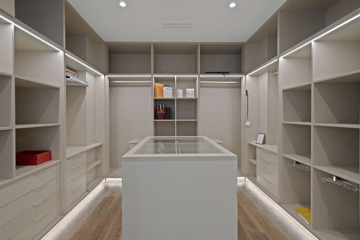 533ce3fa3c48dc87a57445bf776de40f - 41