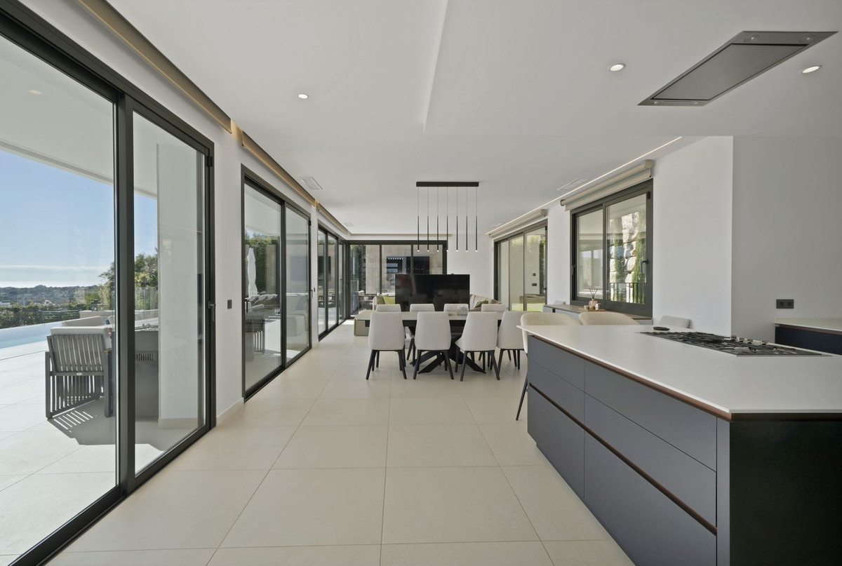 533ce3fa3c48dc87a57445bf776de40f - 6