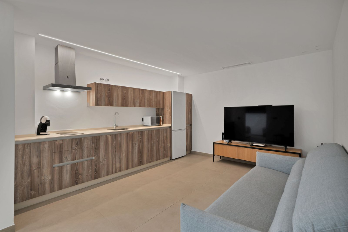 533ce3fa3c48dc87a57445bf776de40f - 63