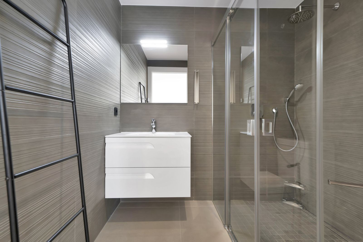 533ce3fa3c48dc87a57445bf776de40f - 65