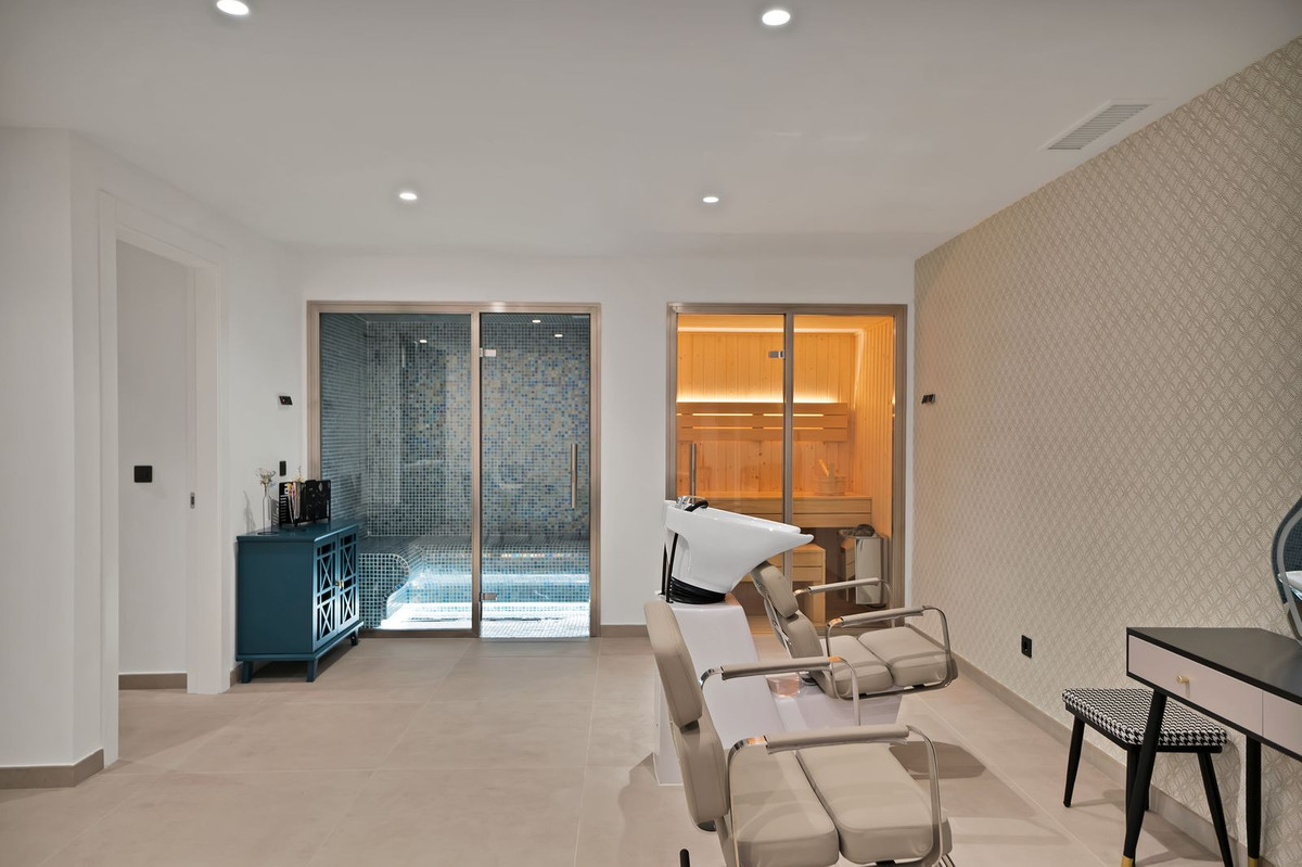 533ce3fa3c48dc87a57445bf776de40f - 69