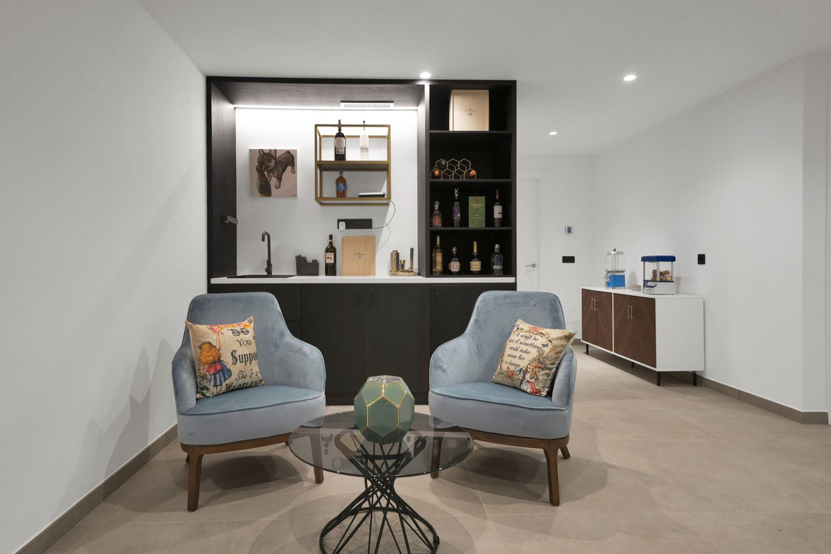 533ce3fa3c48dc87a57445bf776de40f - 79