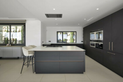 533ce3fa3c48dc87a57445bf776de40f - 8