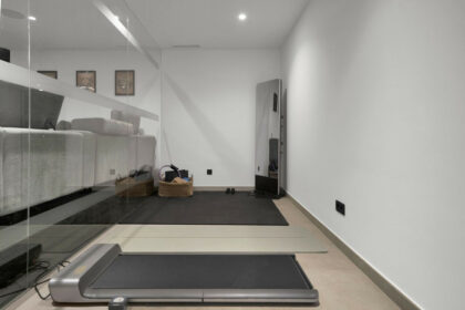 533ce3fa3c48dc87a57445bf776de40f - 83