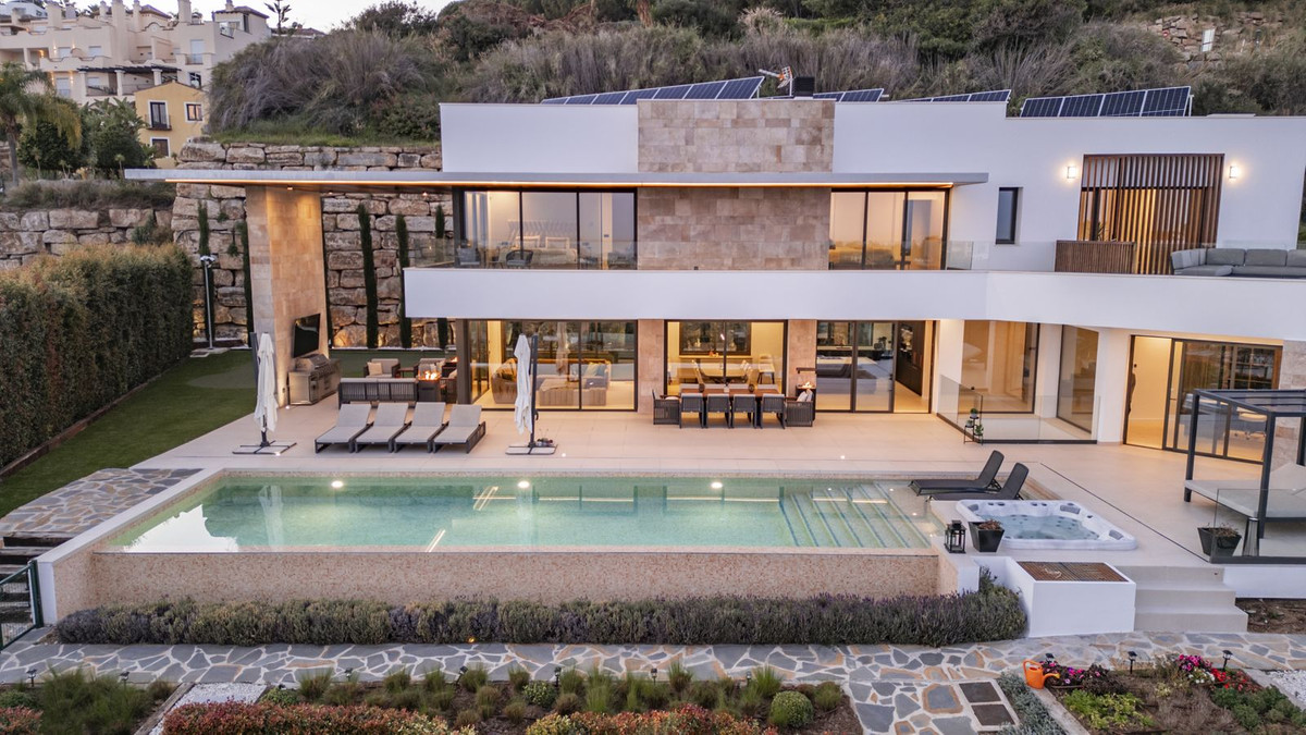 533ce3fa3c48dc87a57445bf776de40f - 89