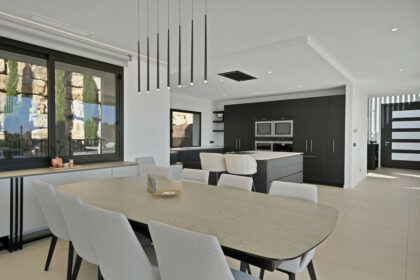 533ce3fa3c48dc87a57445bf776de40f - 9