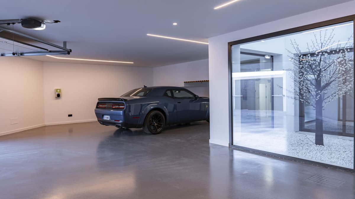 533ce3fa3c48dc87a57445bf776de40f - 90