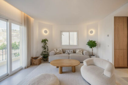 57e4d9fe0549f3799433f7074608e699 - 4