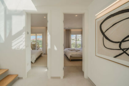 57e4d9fe0549f3799433f7074608e699 - 9