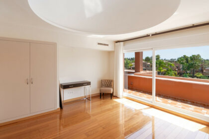 58c8722101db8d38b3a572f6594d215f - 12