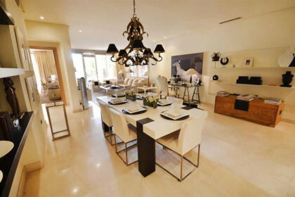 5a20a041fcd043c2c36cad0f8702f905 - 17