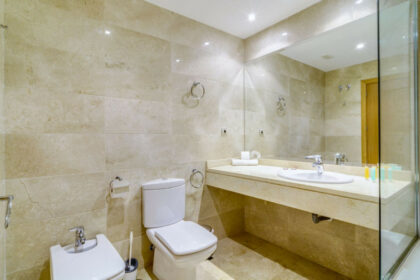 5a65271f83975ca9a1fc784678736c56 - 12