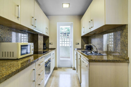 5a65271f83975ca9a1fc784678736c56 - 7